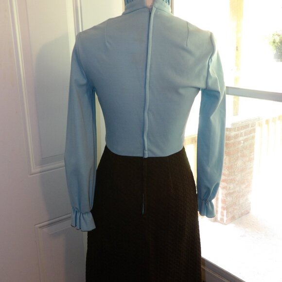 Women's Blue and Brown Ruffled Bodice Polyester Dress Momentum Small 1970s - Picture 2 of 7